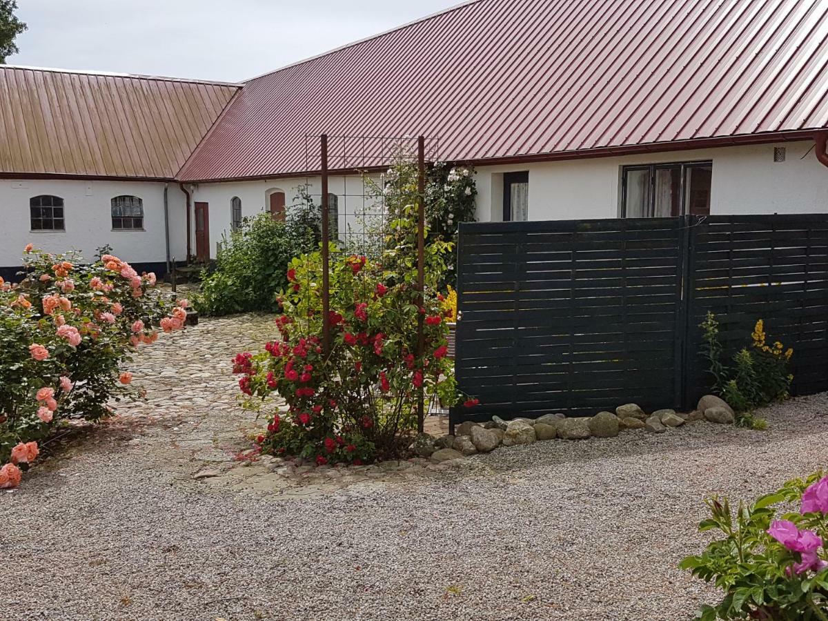 Apartamento Peterslund Östra Tommarp Exterior foto